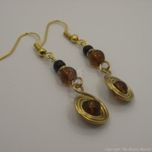 Brass Wire Color Bead Swirl Earrings Brown 2