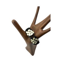 Mud Cloth Print Leaves Bone Bracelet