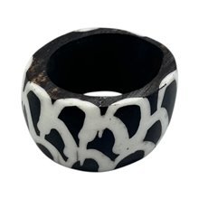 Mzani Batik Cow Bone African Napkin Rings