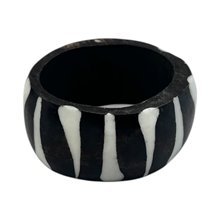 Handcarved African Msingi Stripe Batik Bone Napkin Rings