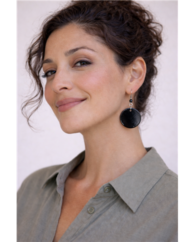 Handmade Kisiwa African Cow Horn Round Earrings